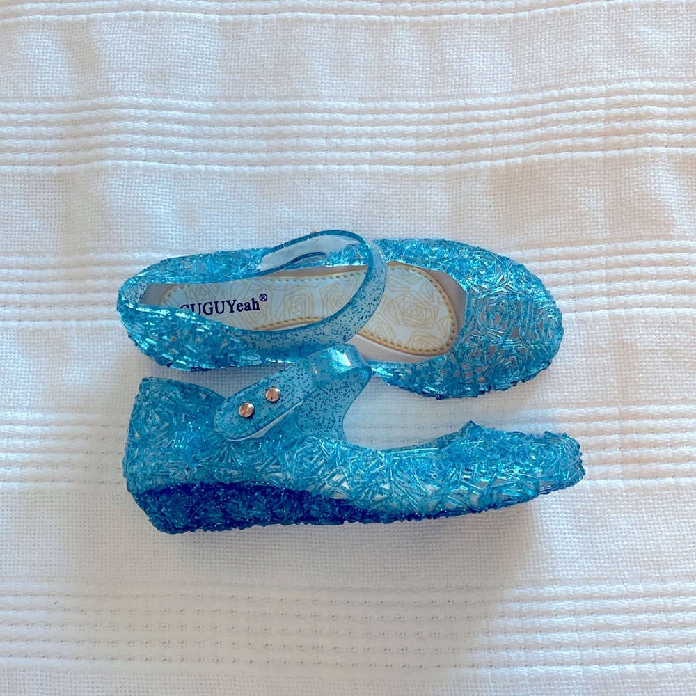 Little Girl’s Turquoise Dress Shoes